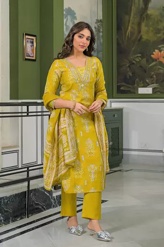 Women yellow viscose ikat printed straight kurta trousers with dupatta