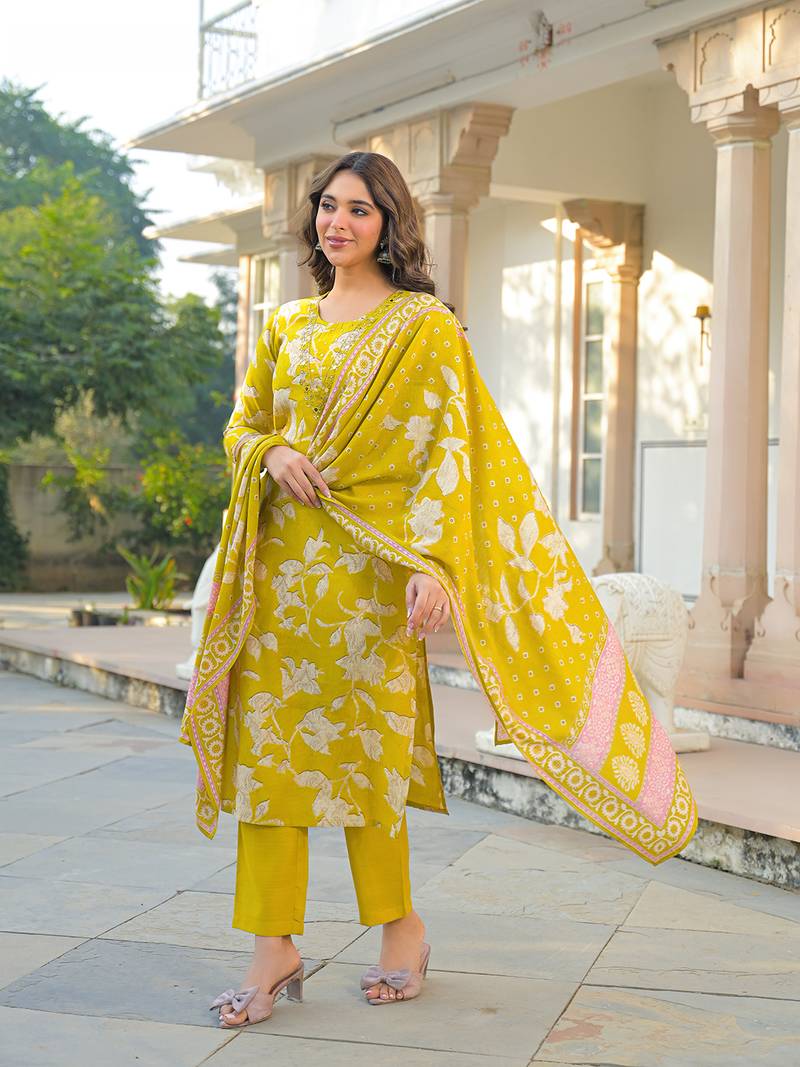 Women yellow viscose rayon floral printed straight kurta trousers with dupatta