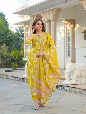 Women yellow viscose rayon floral printed straight kurta trousers with dupatta 1