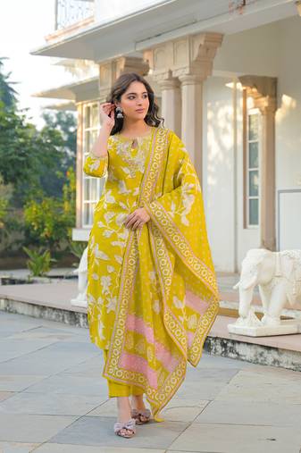Women yellow viscose rayon floral printed straight kurta trousers with dupatta