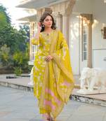 Women yellow viscose rayon floral printed straight kurta trousers with dupatta