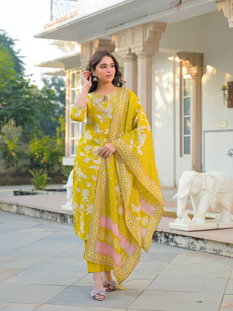 Women yellow viscose rayon floral printed straight kurta trousers with dupatta