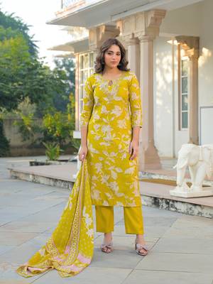Women yellow viscose rayon floral printed straight kurta trousers with dupatta 5