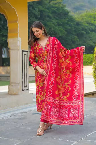 Women pink viscose rayon floral printed straight kurta trousers with dupatta