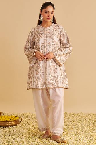 Ivory embroidered silk kurta set with dupatta