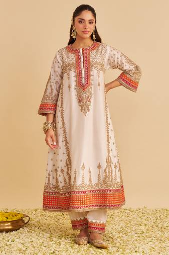 Ivory embroidered silk kurta set with dupatta