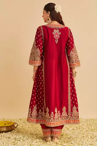 Red embroidered silk kurta set with dupatta