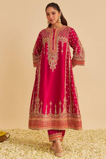 Pink embroidered silk kurta set with dupatta