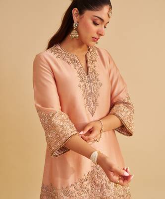 Rose embroidered silk kurta set with dupatta 2
