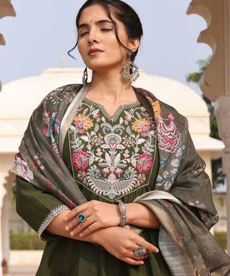 Mahendi color cotton silk embroidered Kurta set 3