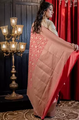 pink woven matka silk blend zari woven all seasons sarees