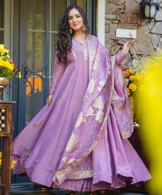 Lavender Embroidered Silk Maxi Set with Dupatta 3