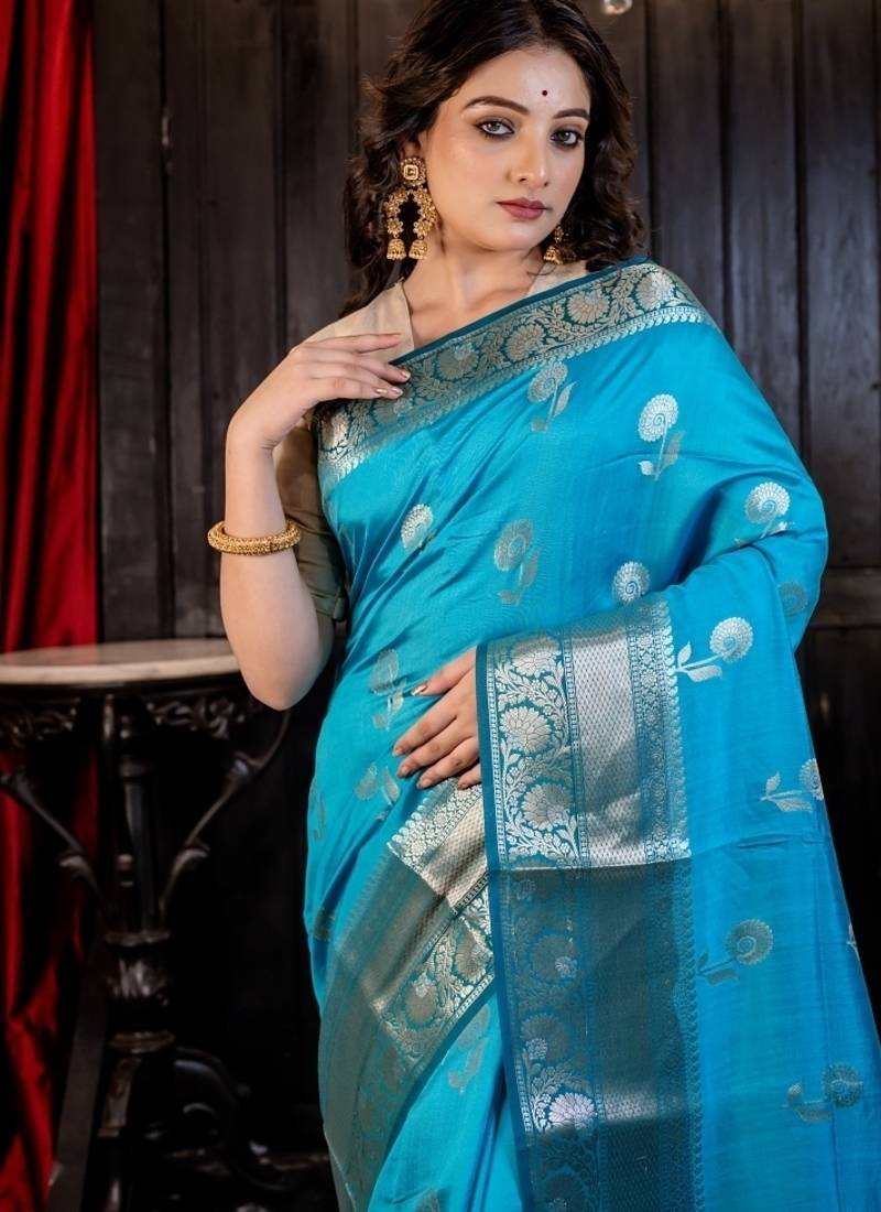 blue hand woven silk blend saree