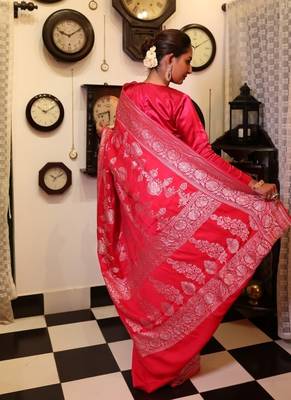 pink woven silk blend zari woven all seasons sarees 3