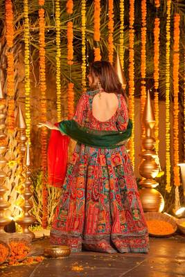Red Embroidered Maxi Set 4