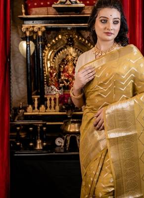 green woven faux silk blend blend zari woven all seasons sarees 2