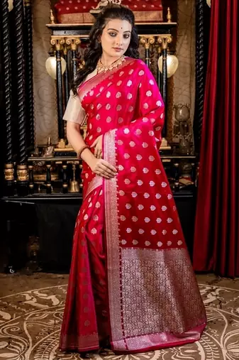 magenta woven silk blend blend zari woven all seasons sarees