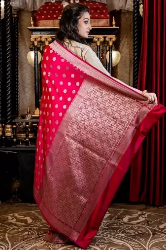 magenta woven silk blend blend zari woven all seasons sarees