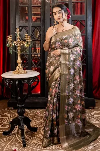 green woven chanderi saree