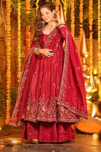 Red Organza Anarkali Suit Set