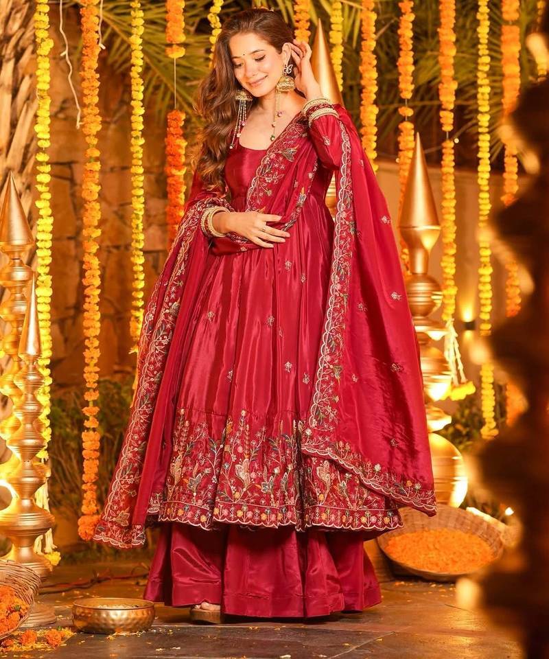 Red Organza Anarkali Suit Set