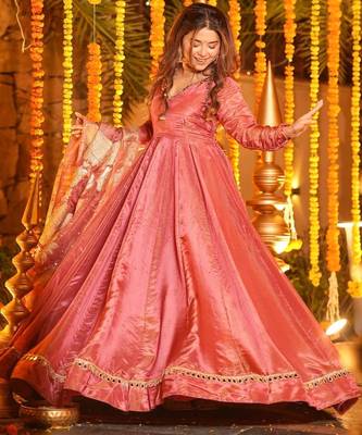 Pink Embroidered Maxi Set 4