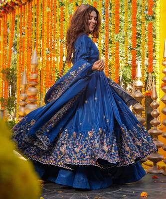 Blue Embroidered Anarkali Set 3