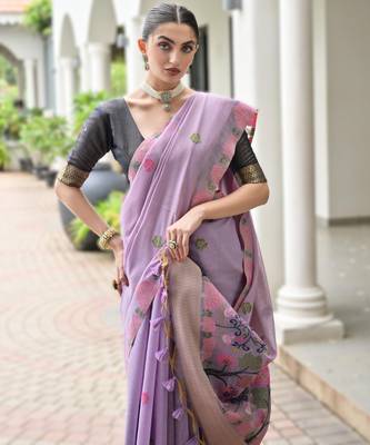 Light purple premium soft chanderi cotton saree with resham flower weaving & contrast blouse 4