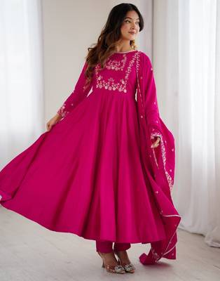 magenta chanderi silk anarkali gown dupatta 3