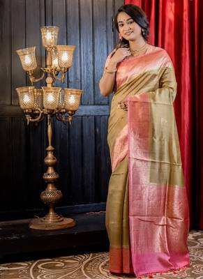 green hand woven silk blend zari woven all seasons sarees 5
