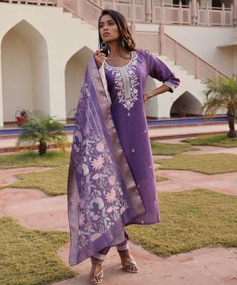 Lavender color simmer silk fabric designer embroidered heavy ceremonial wear salwar kameez 1