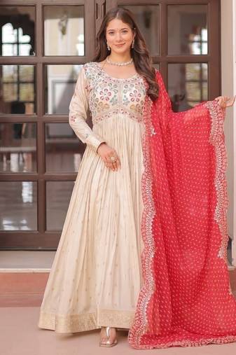 Off-white jacquard gown with red dupatta