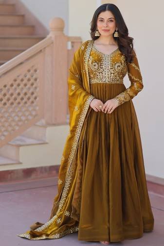 Green embroidered chiffon anarkali set with dupatta
