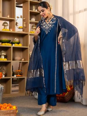 blue viscose silk embroidered a-line kurta pant and dupatta set 3