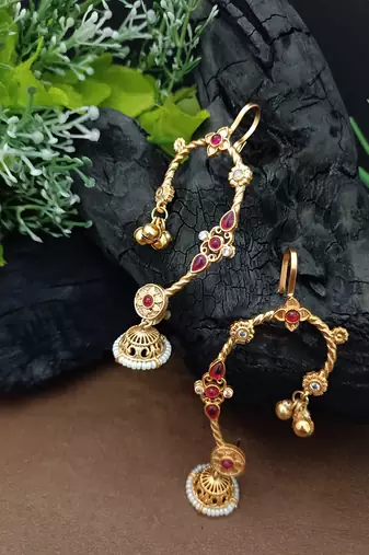 Gold-plated jhumki bugadi earcuff with red stones & pearl detailing