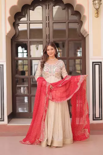 Off-white jacquard gown with red dupatta