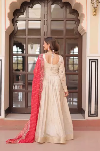 Off-white jacquard gown with red dupatta