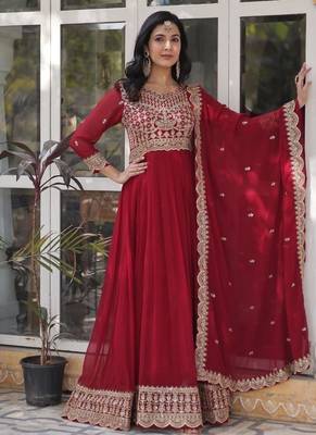 Red premium designer readymade gown with dupatta 4