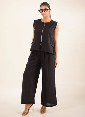 Black vest top and palazzo 4