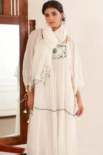 Art sleeve victorian dress