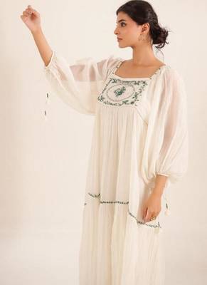 Art sleeve victorian dress 3