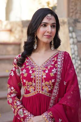 Pink faux blooming embroidery zari work gown 4
