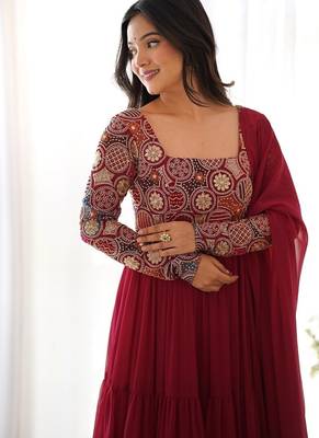  maroon embroidered anarkali kurta with dupatta 4