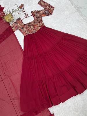  maroon embroidered anarkali kurta with dupatta 5