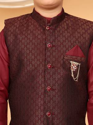 Boys maroon cotton blend kurta pyjama set with jacquard geometric floral waistcoat 3