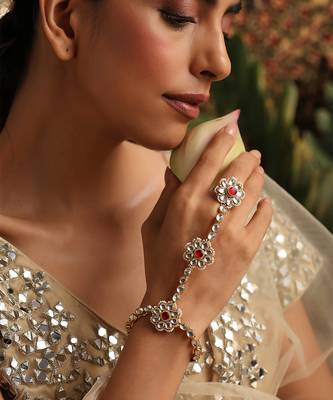 Gold plated kundan red stones hathpool 1