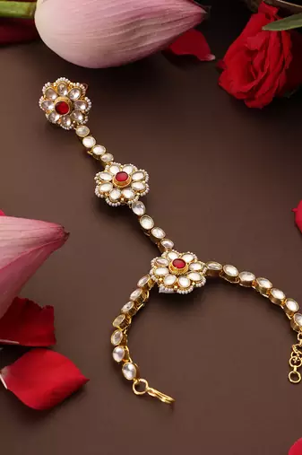 Gold plated kundan red stones hathpool