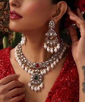 Gold plated kundan pearl necklace set 3
