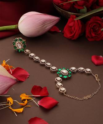 Gold plated kundan green stones hathpool 3