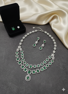 Green american diamonds necklaces 3